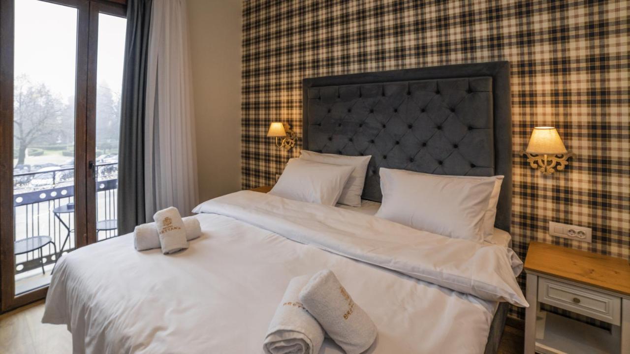 יואנינה Brettania Hotel מראה חיצוני תמונה