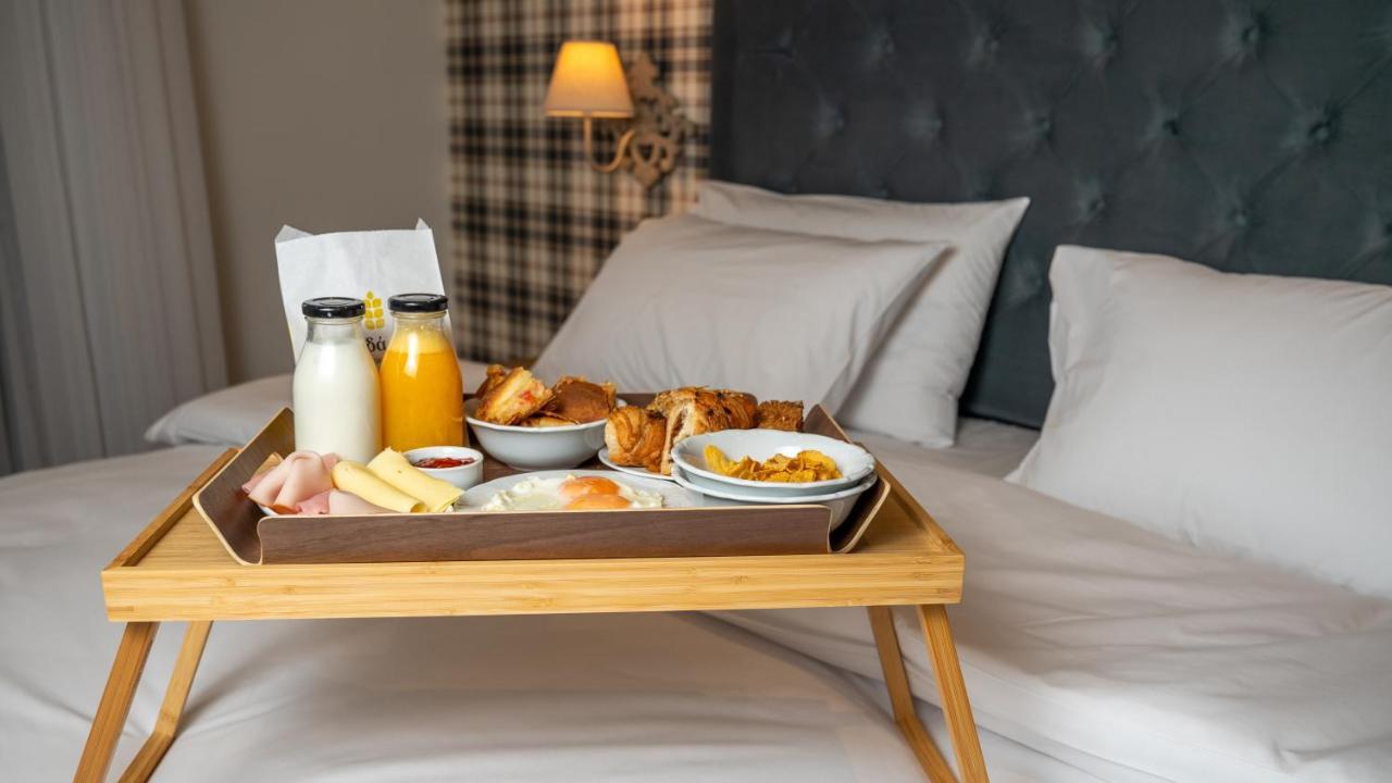 יואנינה Brettania Hotel מראה חיצוני תמונה